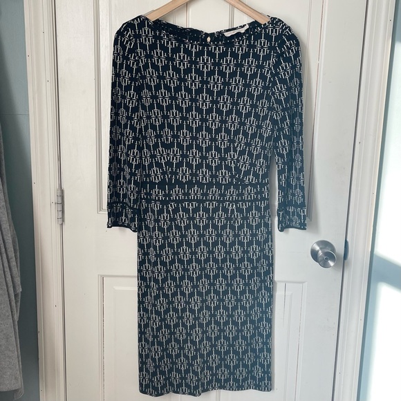Tory Burch 100% Silk Geometric Shift Dress Small Professional Office Career Work - Picture 2 of 11